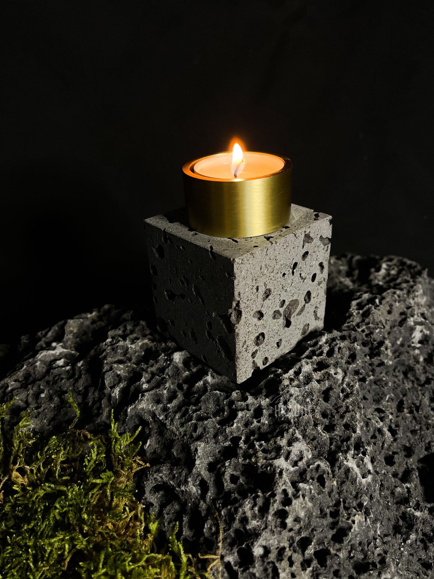 Lava tealight holder
